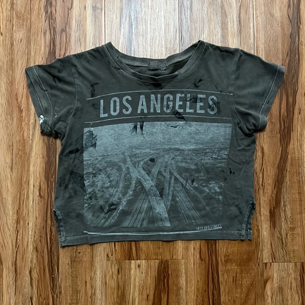 BRANDY MELVILLE LOS ANGELES CROP TOP